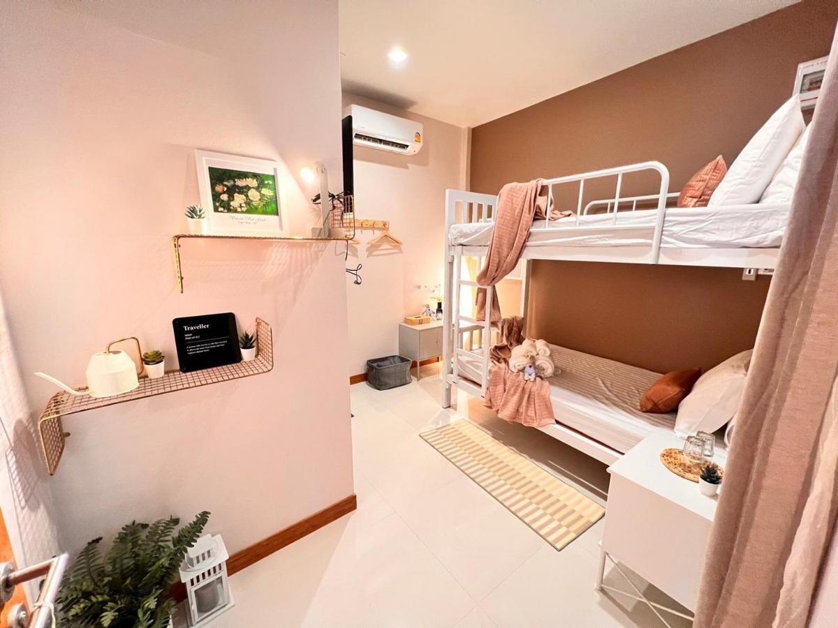 Por Poshtel Kanchanaburi Bagian luar foto