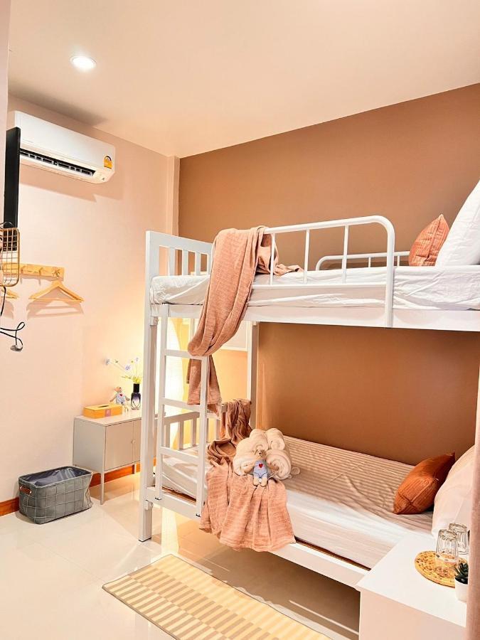 Por Poshtel Kanchanaburi Bagian luar foto