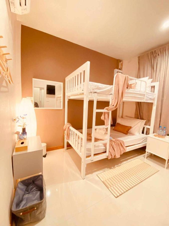 Por Poshtel Kanchanaburi Bagian luar foto