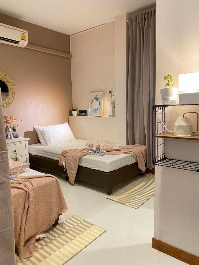 Por Poshtel Kanchanaburi Bagian luar foto
