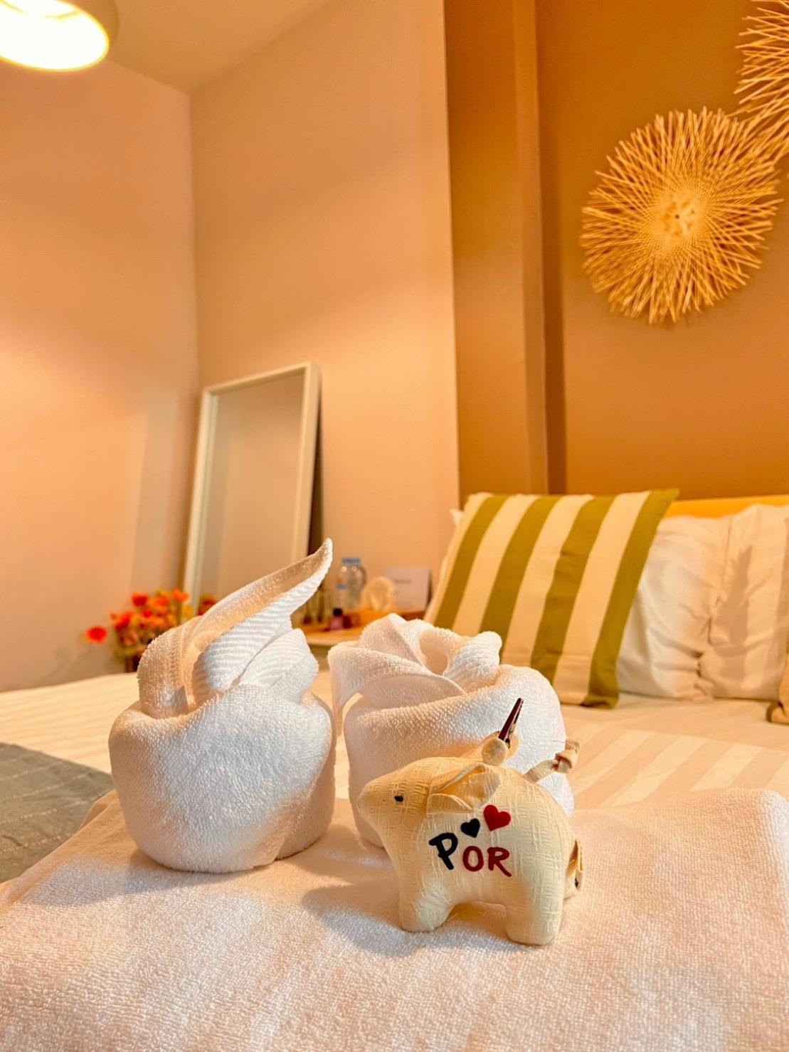 Por Poshtel Kanchanaburi Bagian luar foto