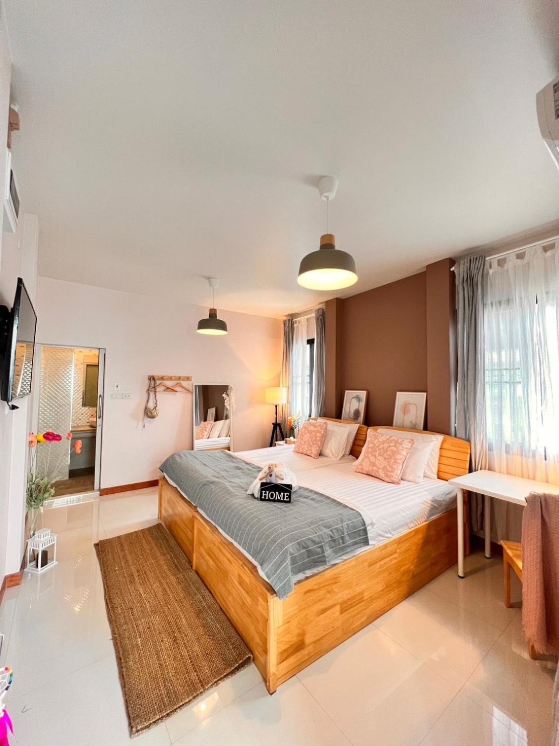 Por Poshtel Kanchanaburi Bagian luar foto