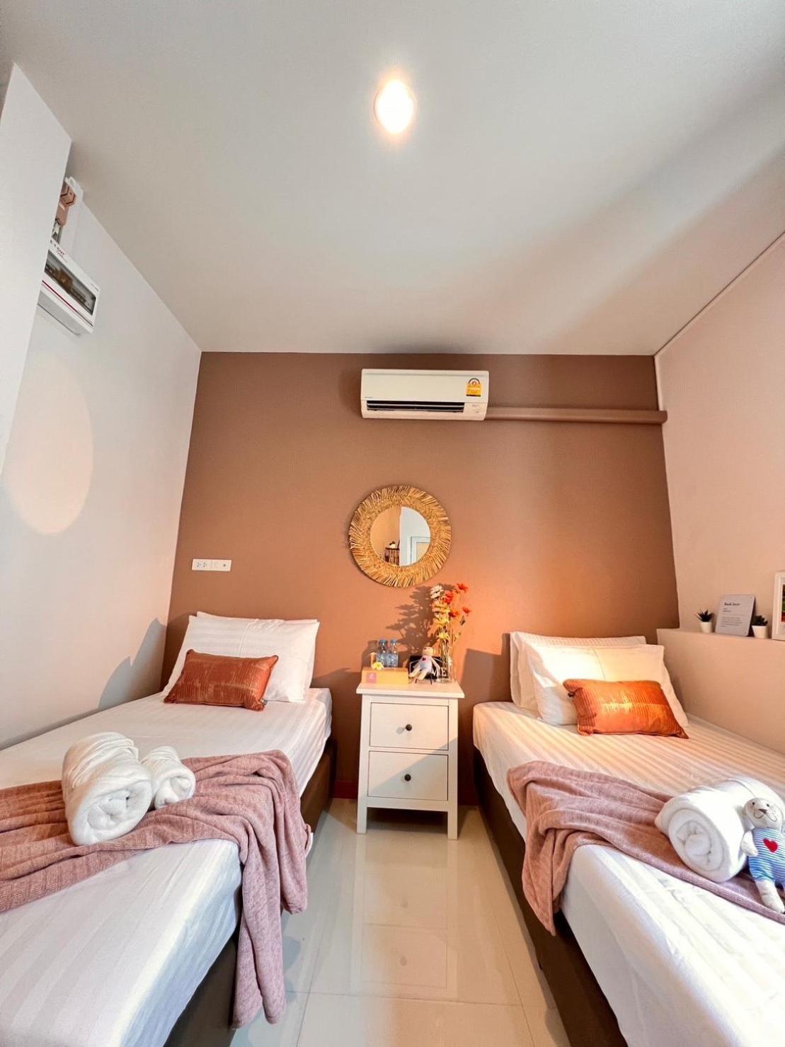 Por Poshtel Kanchanaburi Bagian luar foto